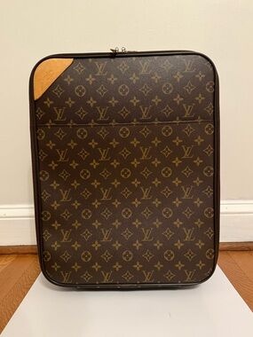 Louis Vuitton Pégase 45 - Monogram
